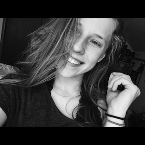 Meet your Posher, Rya